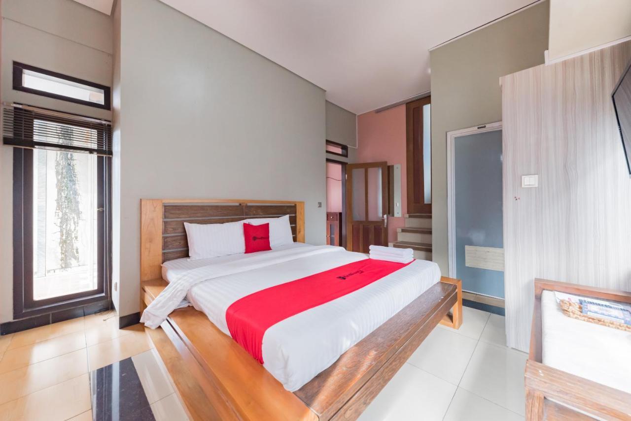 Hotel Reddoorz Syariah Near Politeknik Negeri Bandung Campus Cimahi Exterior foto